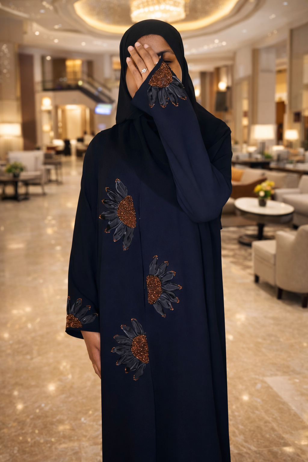 Zahara abaya