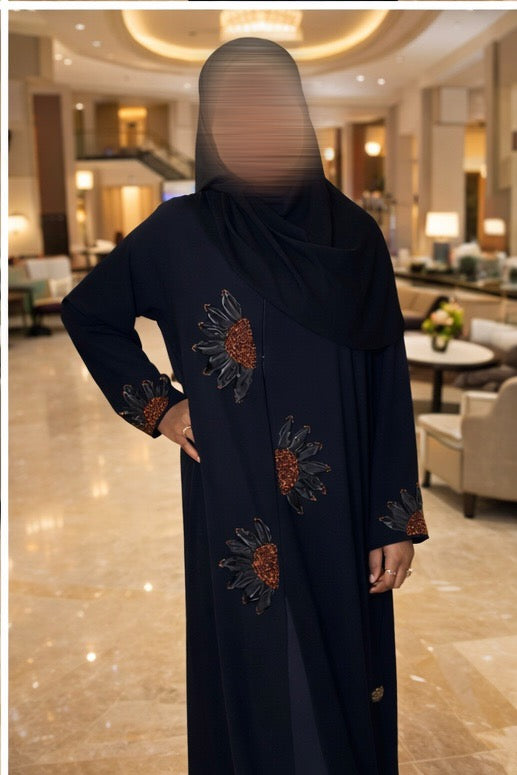 Zahara abaya